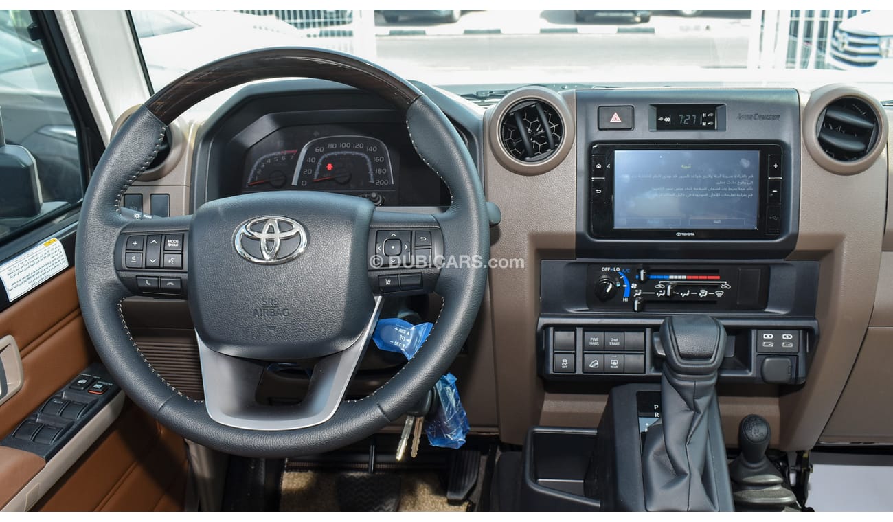 Toyota Land Cruiser Hard Top 4.0L V6 A/T