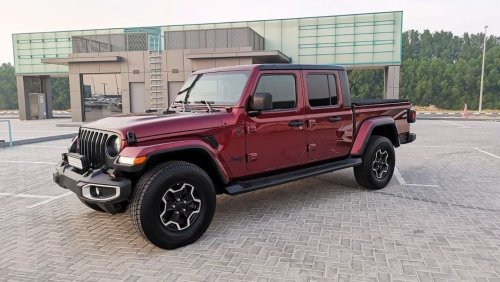 جيب جلادياتور Jeep Gladiator - 2022 - Maroon