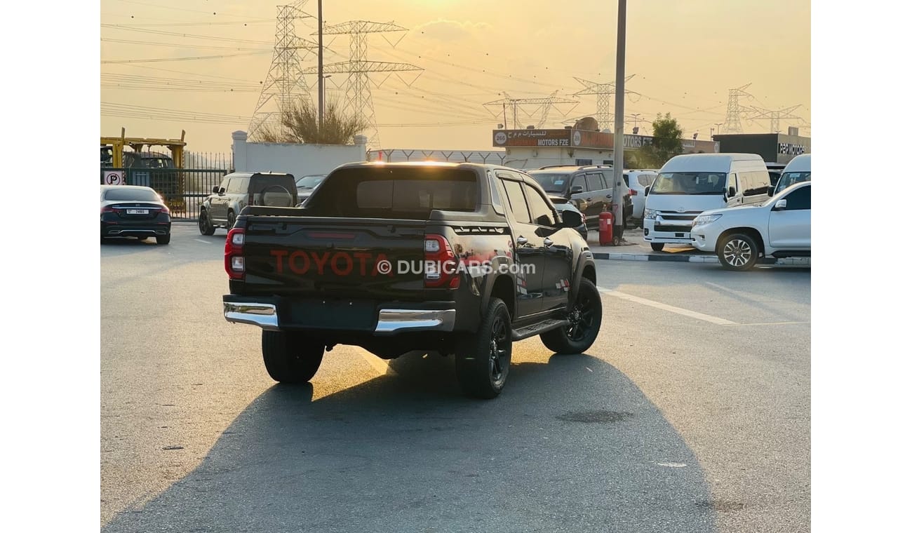 تويوتا هيلوكس Toyota Hilux pickup 2019 facelifted 2023 V4 2.8 Diesel Automatic left hand drive