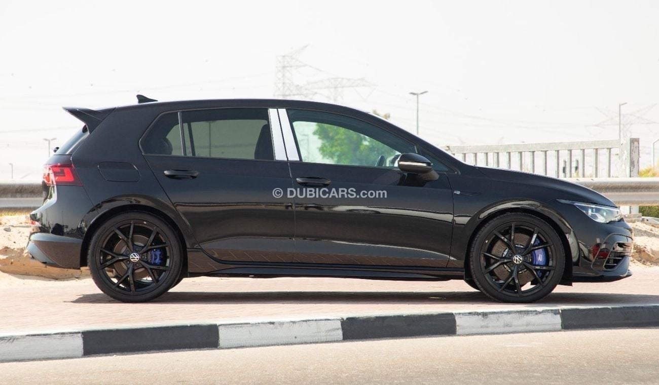 فولكس واجن جولف ار Base 2.0T AWD Hatchback 2.0 Turbocharged 4Cyl. /2023/Germany. Local Registration +10%