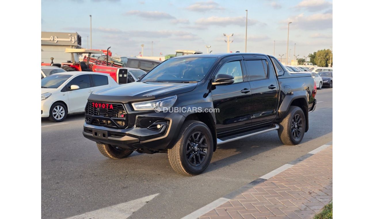 Toyota Hilux Toyota Hilux pickup Rogue 2023 Model diesel engine top of the range