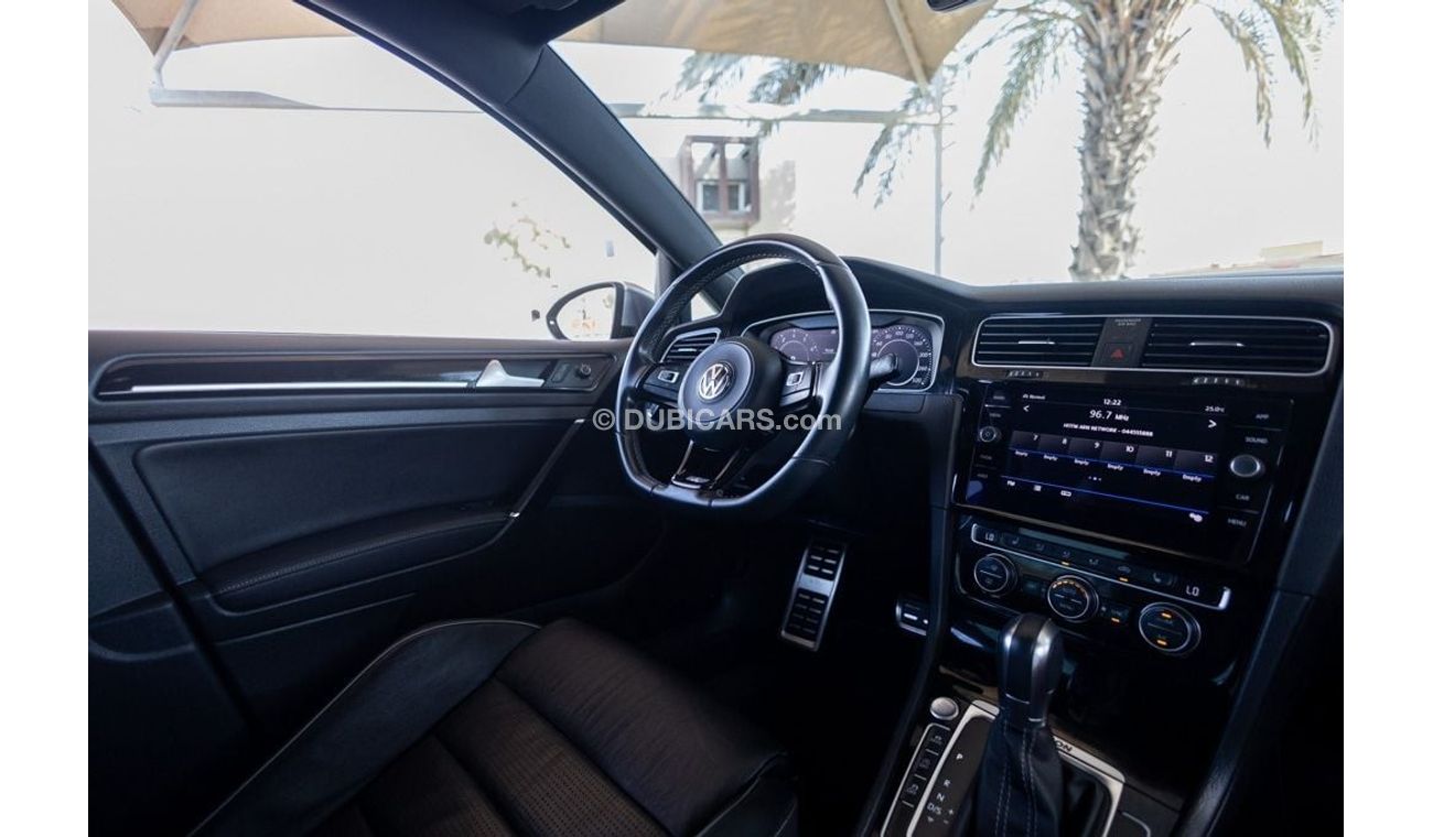 فولكس واجن جولف ار Base 2.0T Volkswagen Golf R 2019 GCC under Warranty with Flexible Down-Payment.