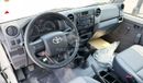 Toyota Land Cruiser Pick Up 4.2L-SC V6 -DSL-CHROME-MT