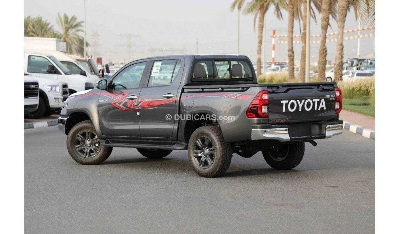 تويوتا هيلوكس 2023 تويوتا هايلكس 4x4 DC 2.8 D AT SR5 - رمادي من الداخل عنابي