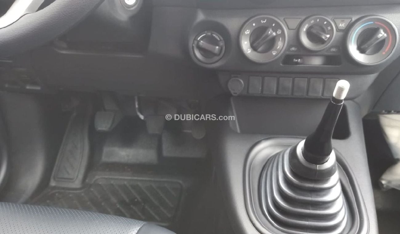 تويوتا هيلوكس hilux 3.0L diesel standard MY2023