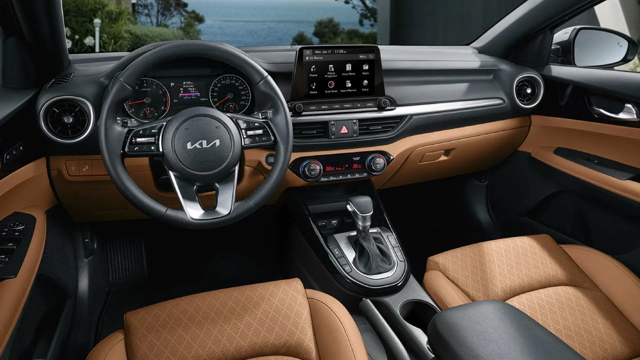 Kia Cerato interior - Cockpit