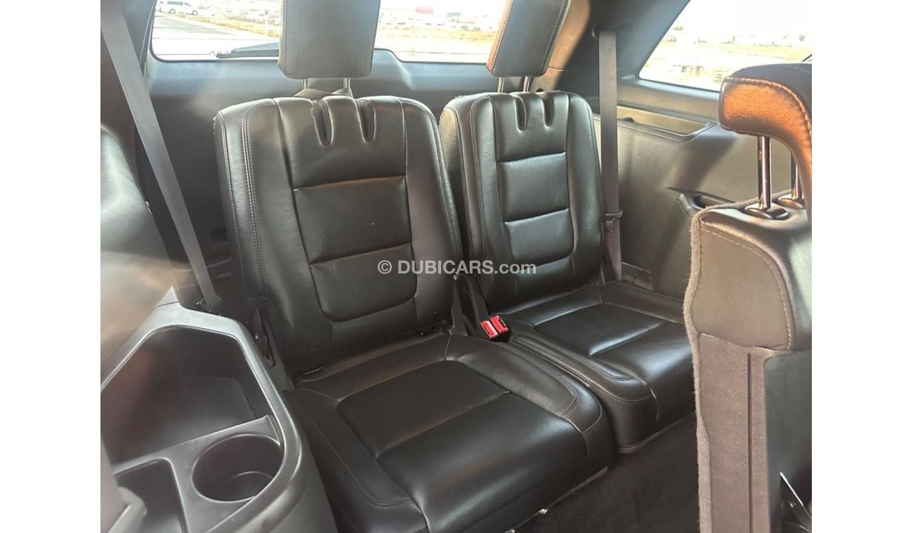 فورد إكسبلورر XLT 3.5L MODEL 2015 GCC CAR PERFECT CONDITION INSIDE AND OUTSIDE