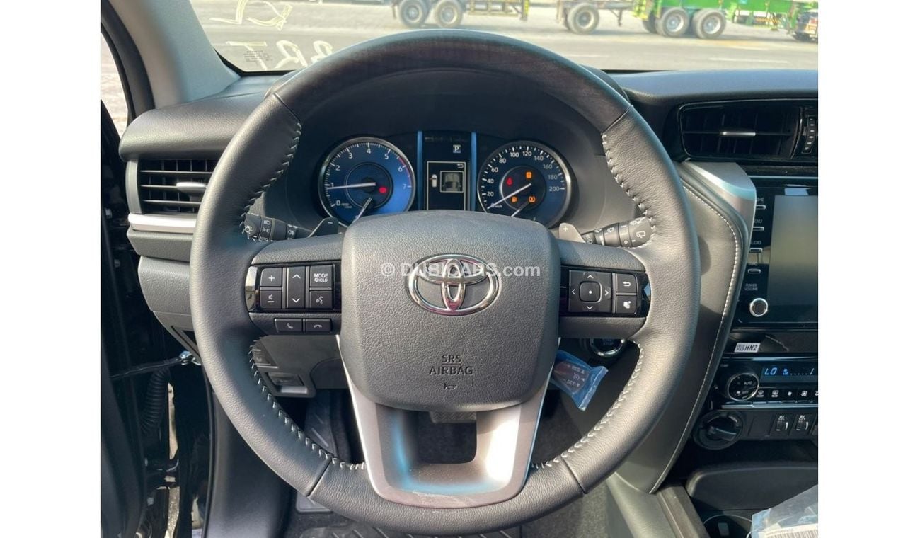 تويوتا فورتونر Toyota Fortuner 4.0L VXR , Black Interior