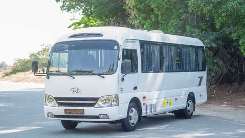 Hyundai County 2016 | HYUNDAI COUNTY | 30-SEATER BUS | DIESEL | AUTOMATIC DOOR | GCC SPECS | H69710