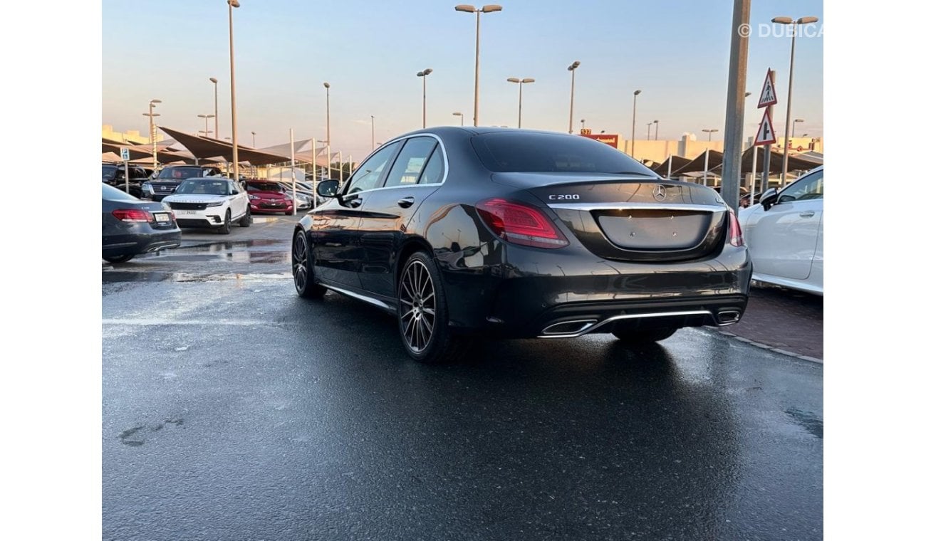 مرسيدس بنز C200 Mercedes C200_Gcc_2020_Excellent_Condition _Full option