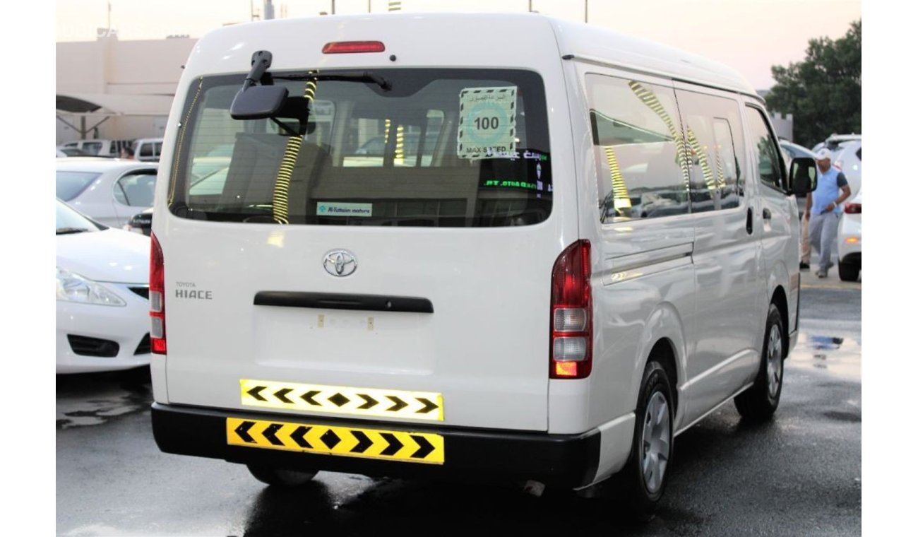 Toyota Hiace MID ROOF