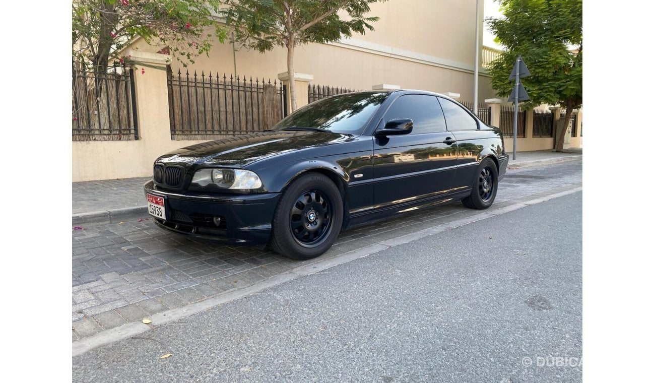 بي أم دبليو 318i E46 Manual Japanese Spec Black on Black