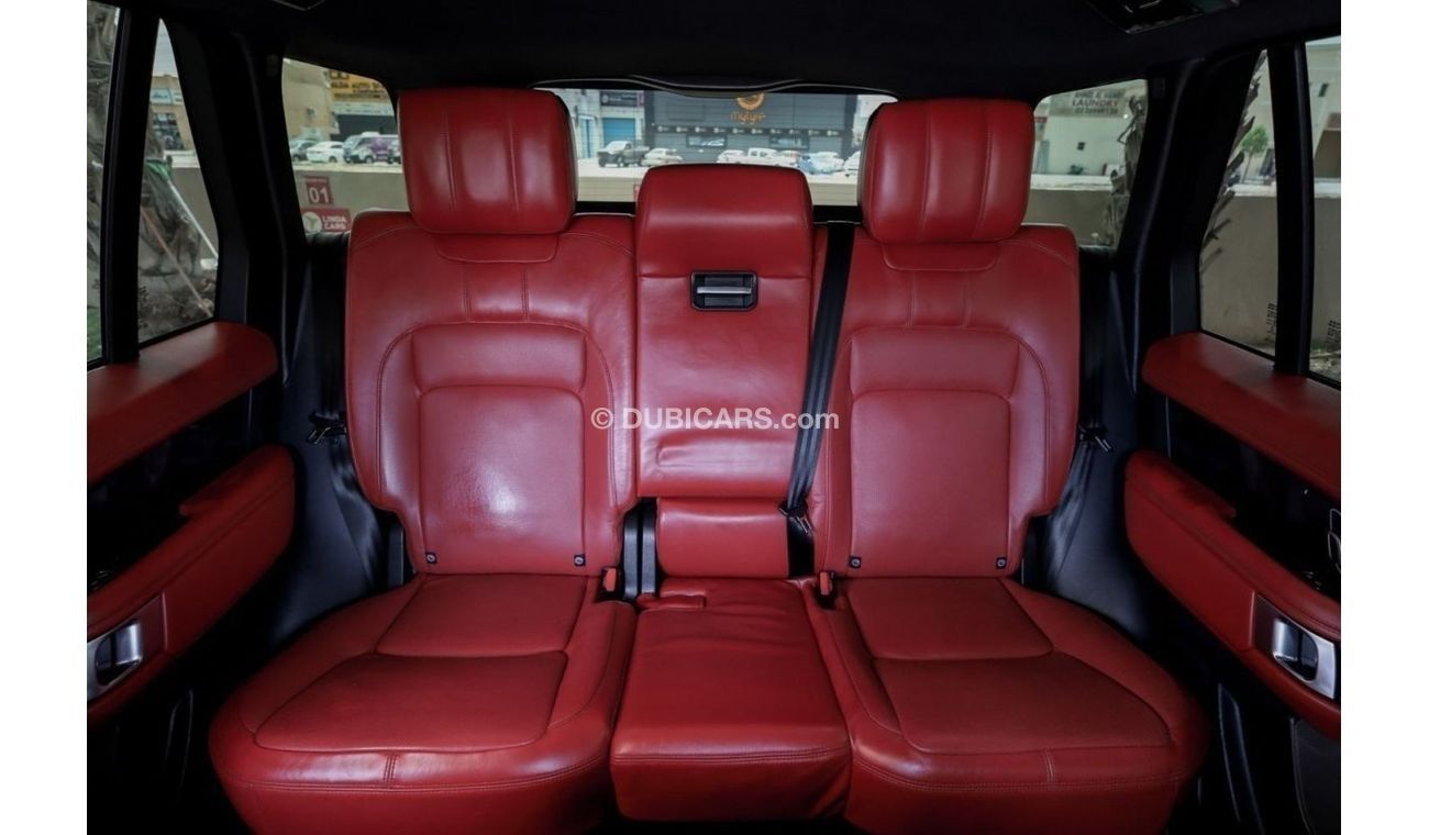 Land Rover Range Rover Range Rover Vogue SE Supercharged 2018 GCC under Warranty with Flexible Down-Payment.