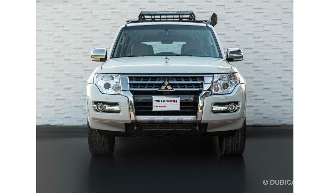 Mitsubishi Pajero AED 1,415 PM • 3.8L PAJERO GLS TOP • ONLY 60,000 KMS • GOLD EMBLEM PACKAGE WITH RHINO ROOF-RACK