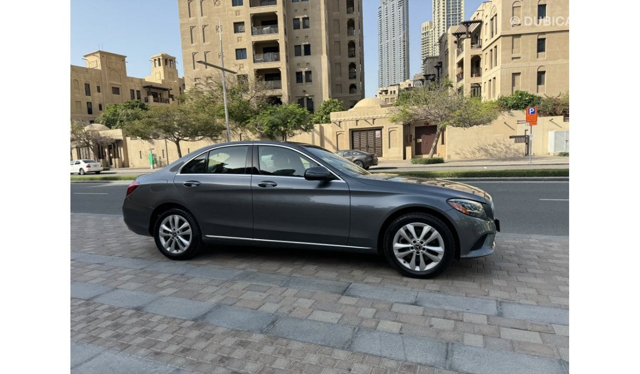 مرسيدس بنز C 300 4MATIC