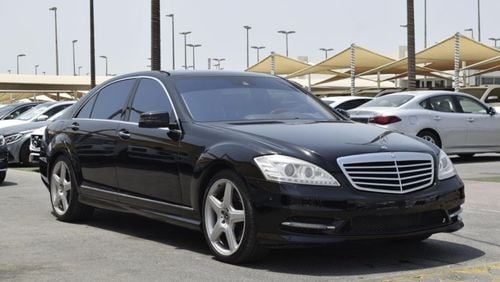 مرسيدس بنز S 550 وارد كندا كاملة المواصفات توب اوبشن كليين تايتيل