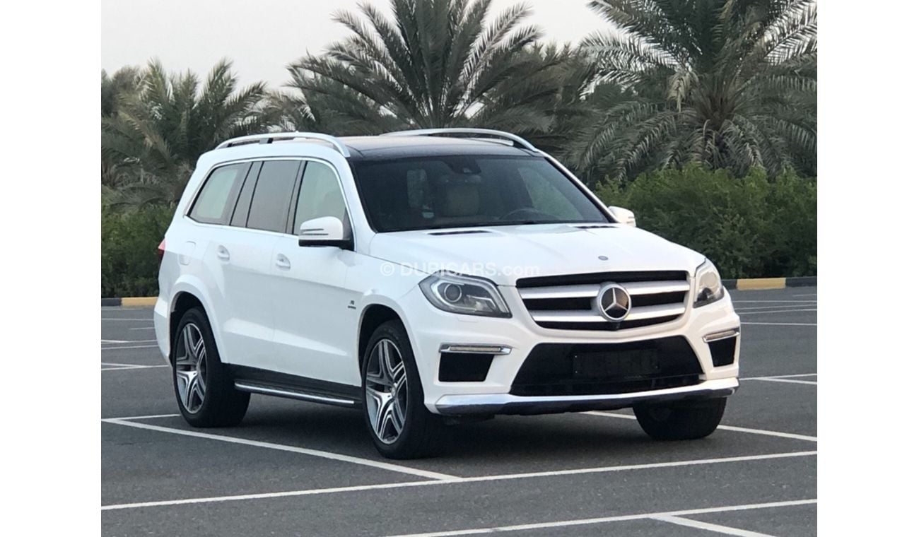 Mercedes-Benz GL 500 MODEL 2015 GCC CAR PERFECT CONDITION INSIDE AND OUTSIDE FULL OPTION PANORAMIC ROOF LEATHER SEATS BAC