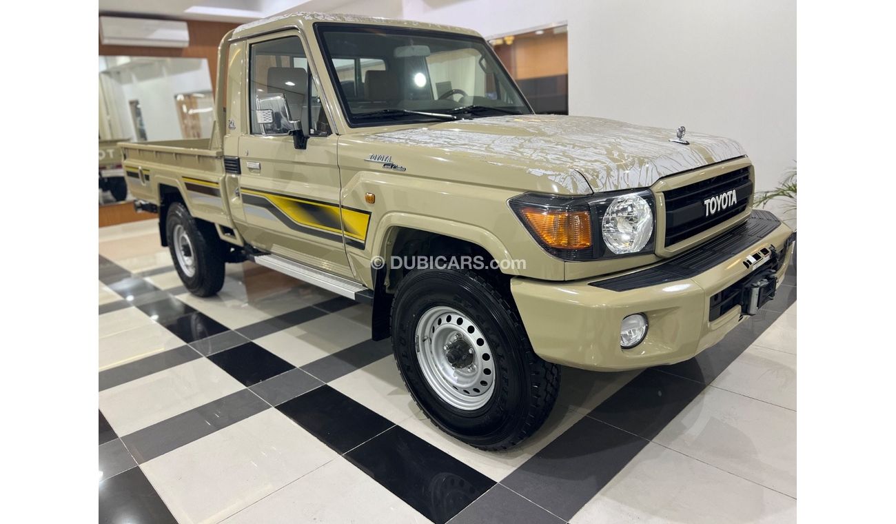 Toyota Land Cruiser Pick Up PICKUP DLX 4.0L