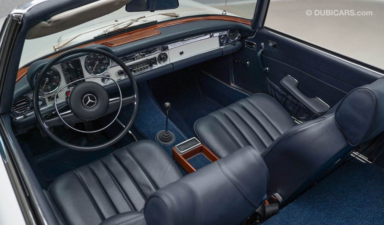 Mercedes-Benz SL 280 Pagona Manual - Approved Inspected Vehicle