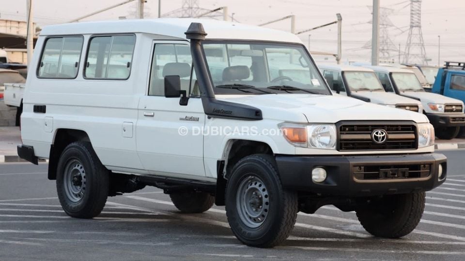 Used Toyota Land Cruiser Hard Top 2014 for sale in Dubai - 672347