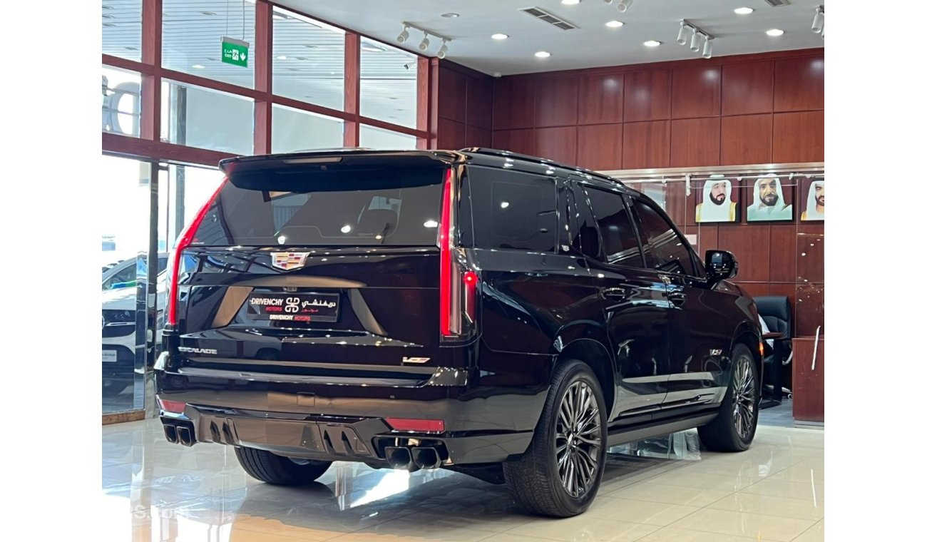 كاديلاك إسكالاد CADILLAC ESCALADE V , UNDER WARRANTY + SERVICE CONTRACT , FULL ORIGINAL PAINT