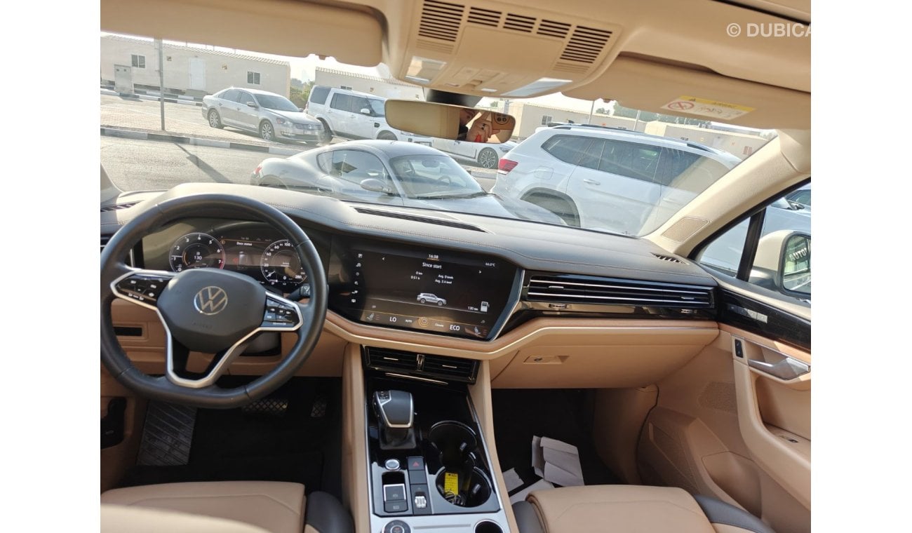 فولكس واجن طوارق AED 2,600 P.M | 2021 V.W TOUAREG HIGHLINE | GCC | AGENCY WARRANTY | SERVICE CONTRACT PANORAMIC VIEW