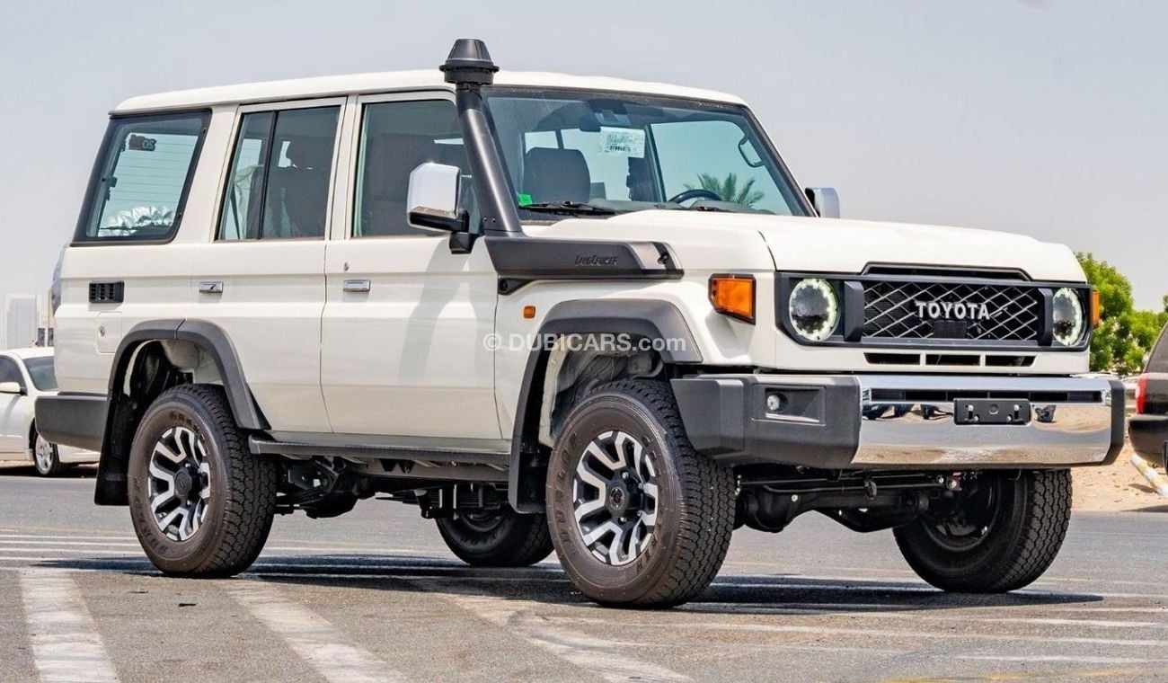 Toyota Land Cruiser Hard Top 2024 LC76 4.0L Petrol with Digital Speedometer and leather seats - GCC