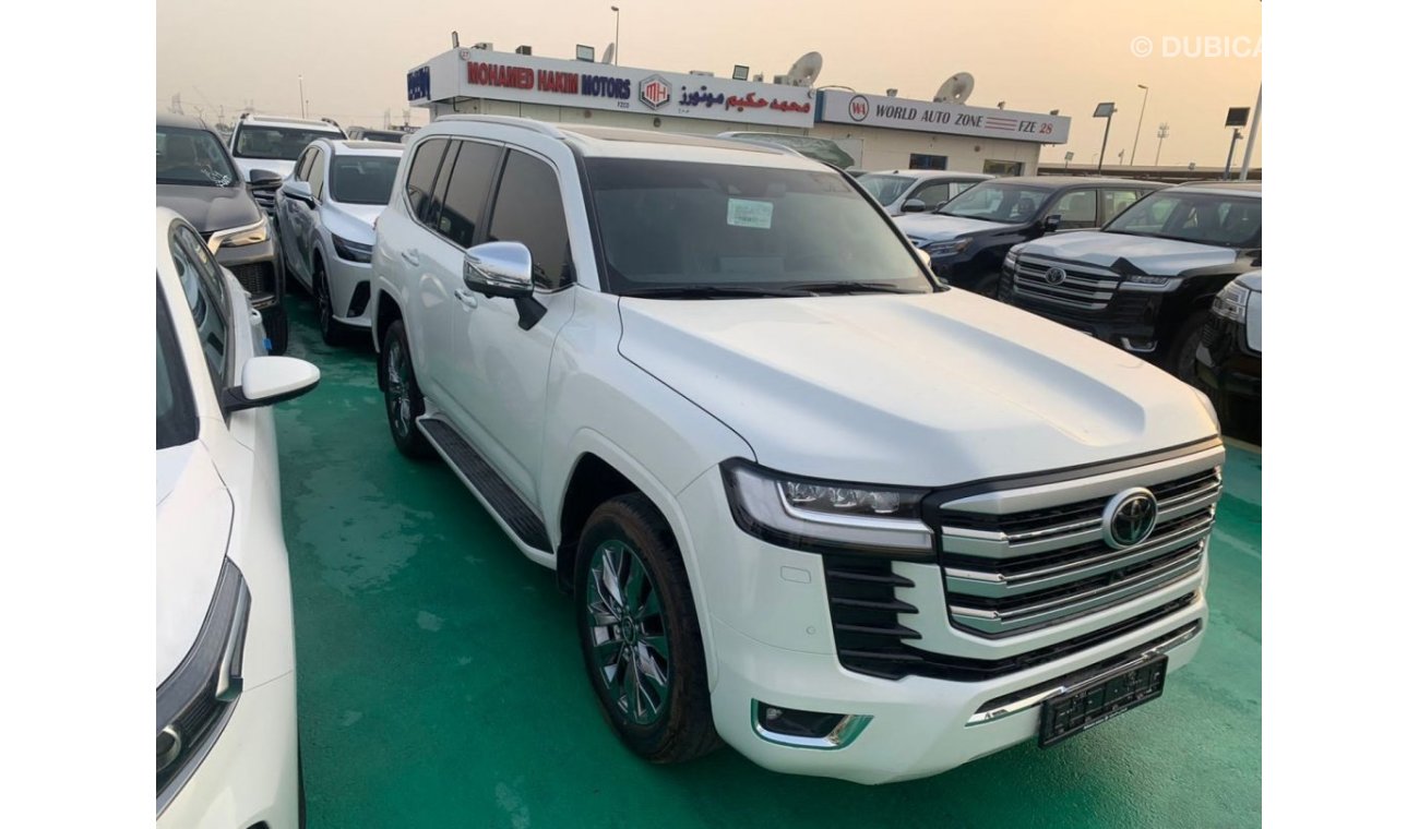 تويوتا لاند كروزر 2023 TOYOTA LAND CRUISER LC300 4.0L VXR WHITE - BEIGE AUTOMATIC FULL OPTION