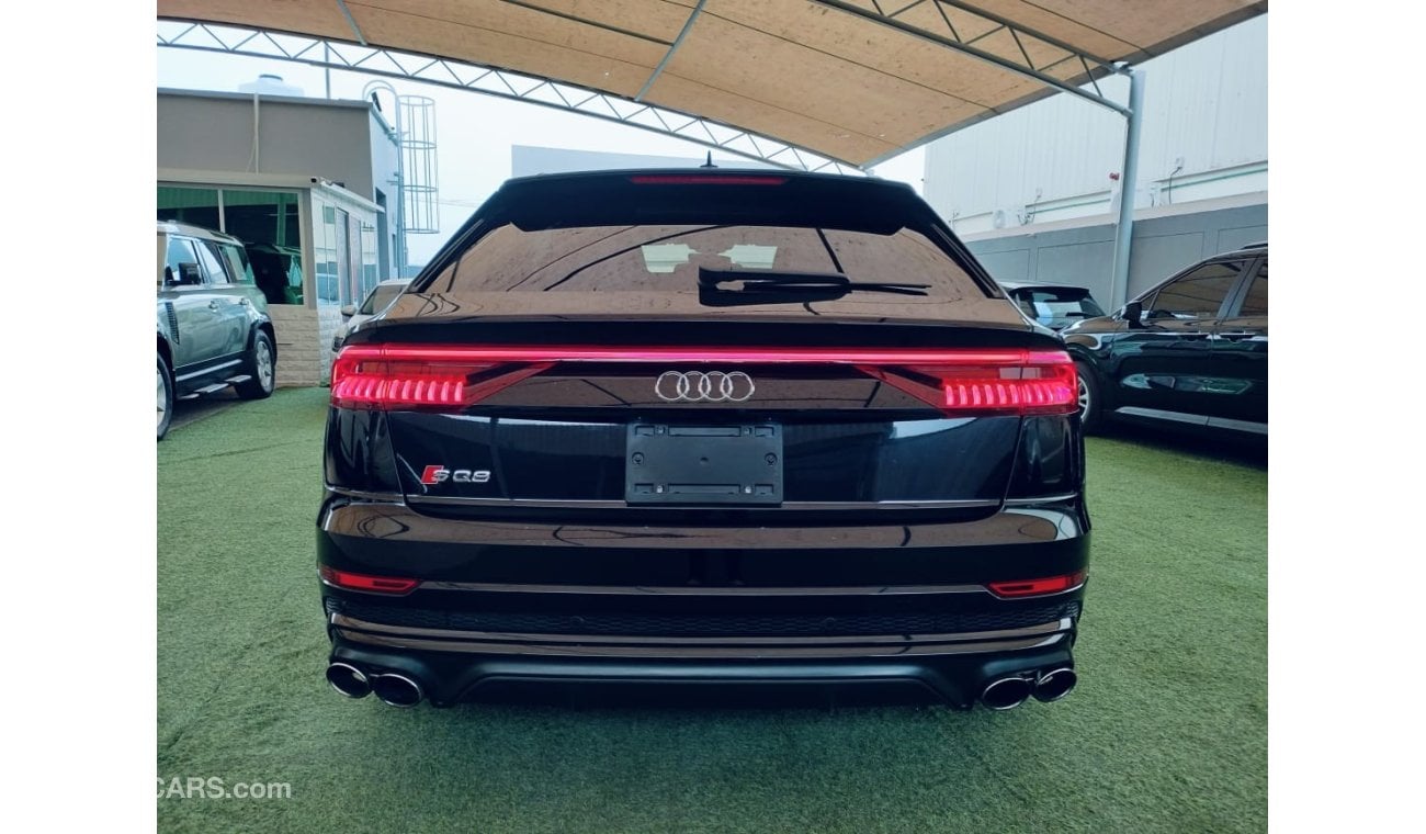 Audi SQ8