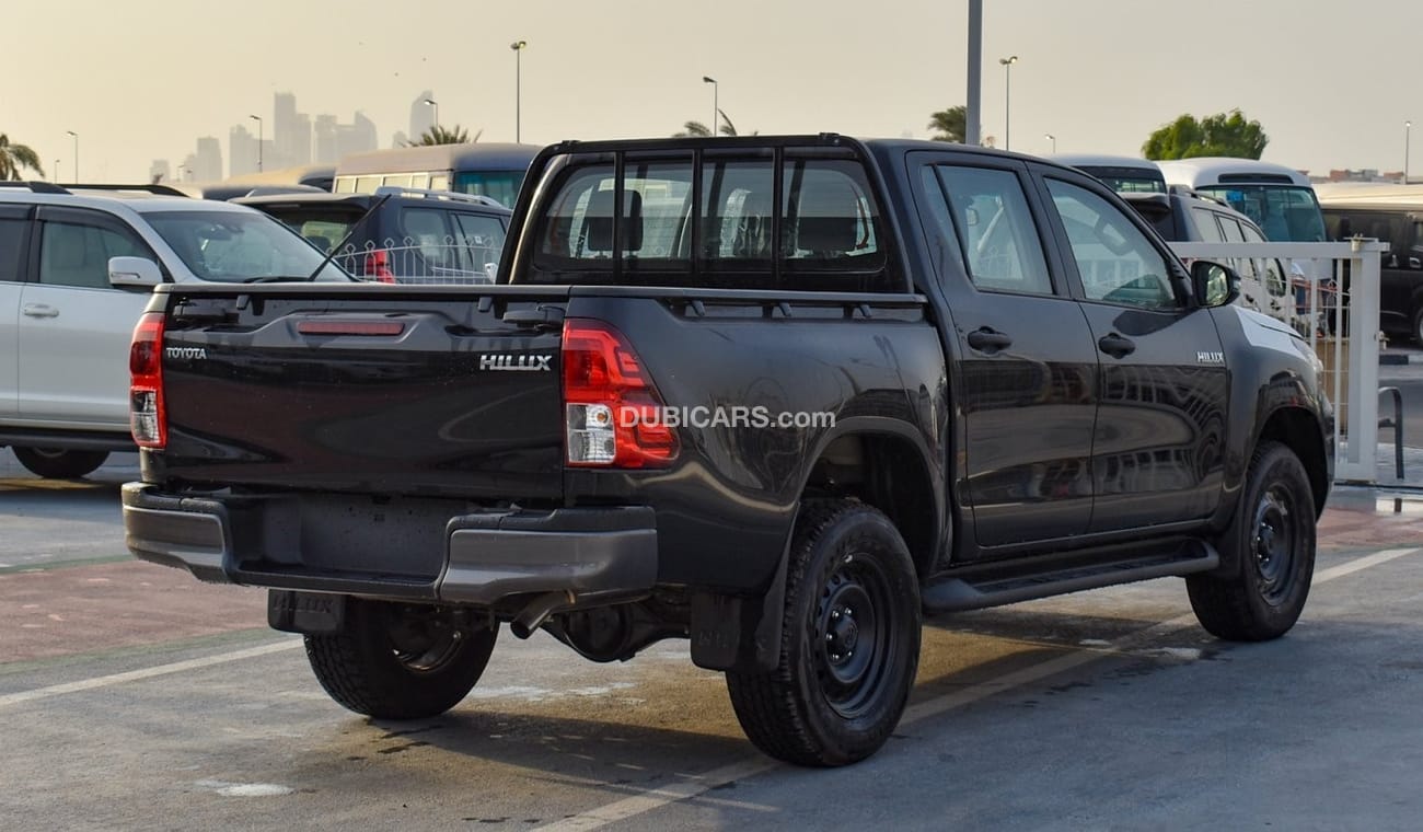 Toyota Hilux 2.4l - Manual transmission - Wide Body - Central Lock - Power Windows -