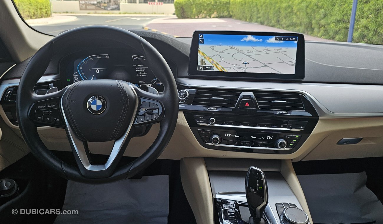 BMW 520i under warranty till 2026