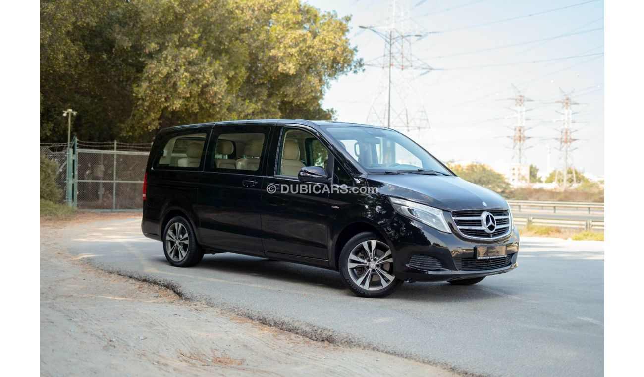 مرسيدس بنز V 250 Std 2.1L AED 2,434/month | 2017 | MERCEDES-BENZ | V-CLASS V250 | GCC | M30408