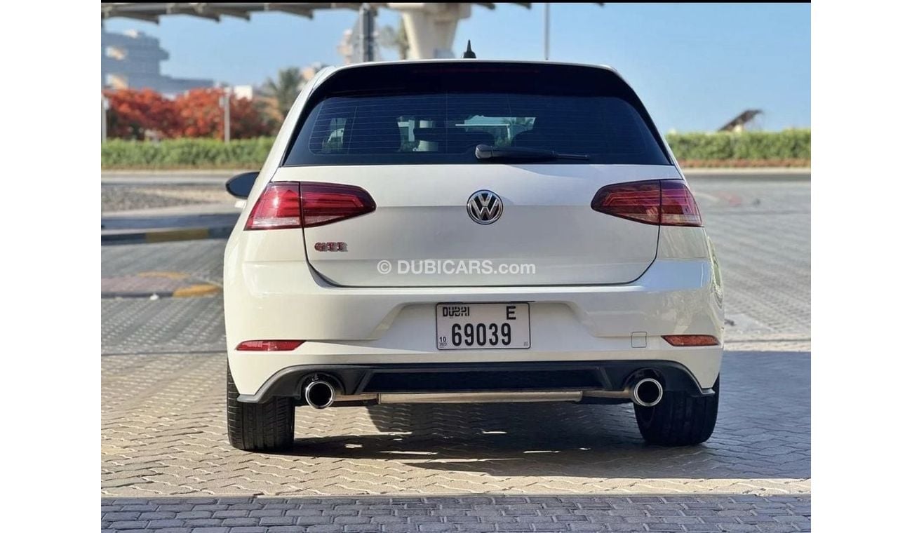 فولكس واجن جولف GTI Sport 2.0T