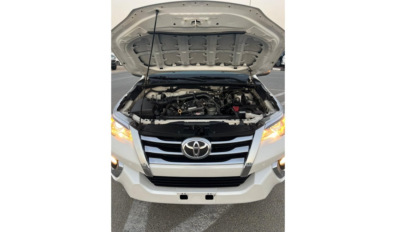 Toyota Fortuner 2020 TOYOTA FORTUNER EXR - 2.7L . v4 - PARKING SENSOR - GASOLINE / PETROL ⛽️ - BLUETOOTH  PLAY - GCC