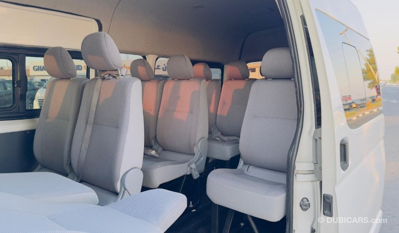 Toyota Hiace PREMIUM CONDITION | 2.5L DIESEL | MANUAL TRANSMISSION | 14 SEATERS