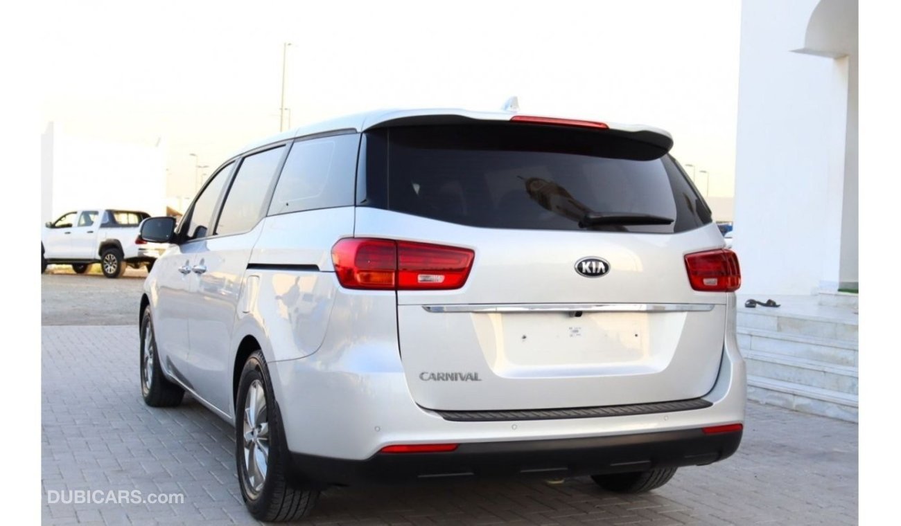 Kia Carnival Kia Carnival EX (YP) model 2019, 5 dirhams. MPV, 3.3 litres, 6 cylinder diesel, automatic, front whe