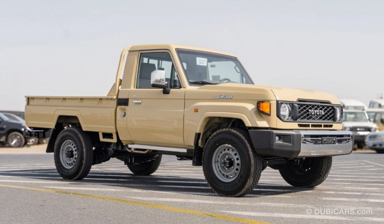 Toyota Land Cruiser Pick Up 2024 Toyota LC79 4.0L petrol Manual transmission - GCC