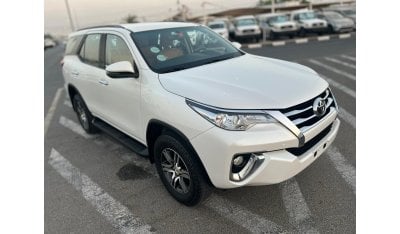 Toyota Fortuner 2020 TOYOTA FORTUNER EXR - 2.7L . v4 - PARKING SENSOR - GASOLINE / PETROL ⛽️ - BLUETOOTH  PLAY - GCC