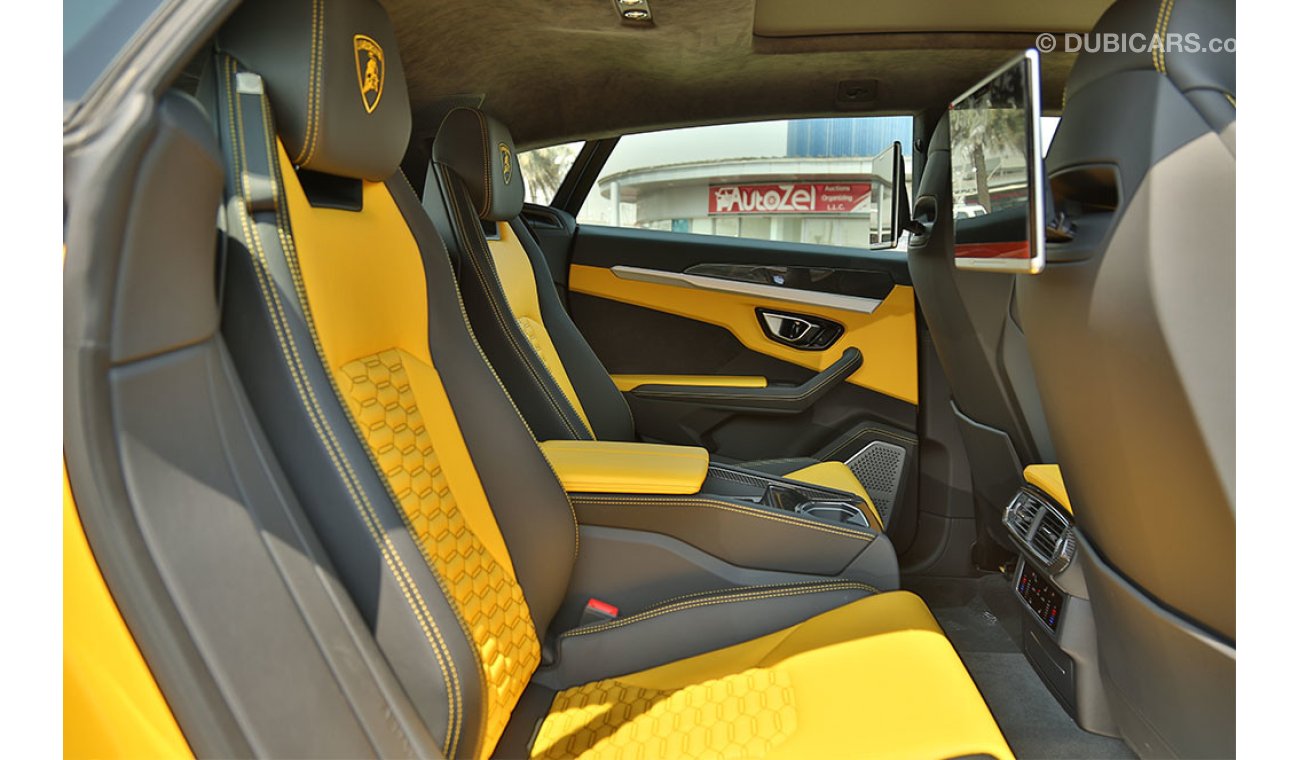 Lamborghini Urus Full Carbon Fiber 2019