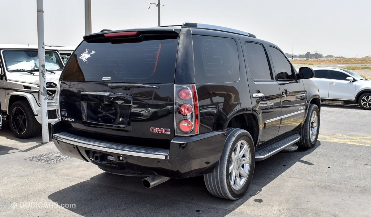 GMC Yukon DENALI