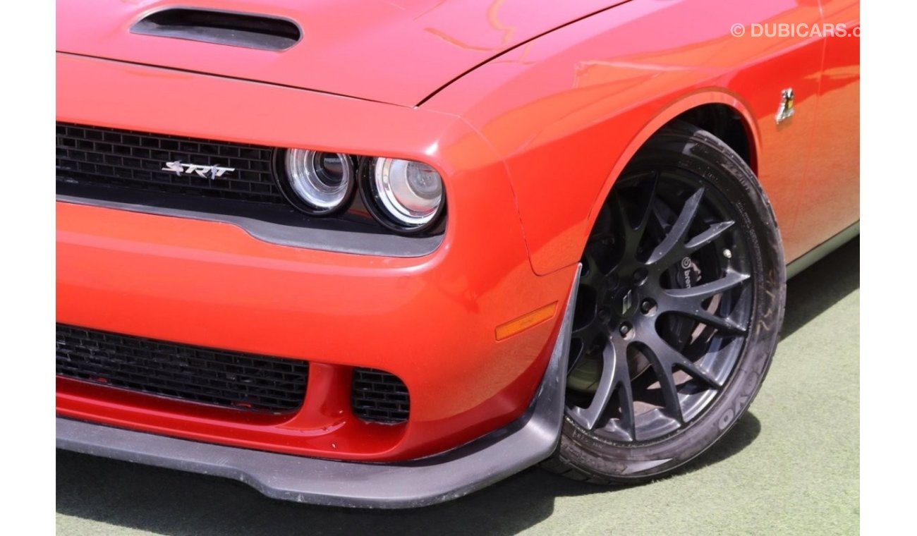 دودج تشالينجر Dodge Challenger SRT 392