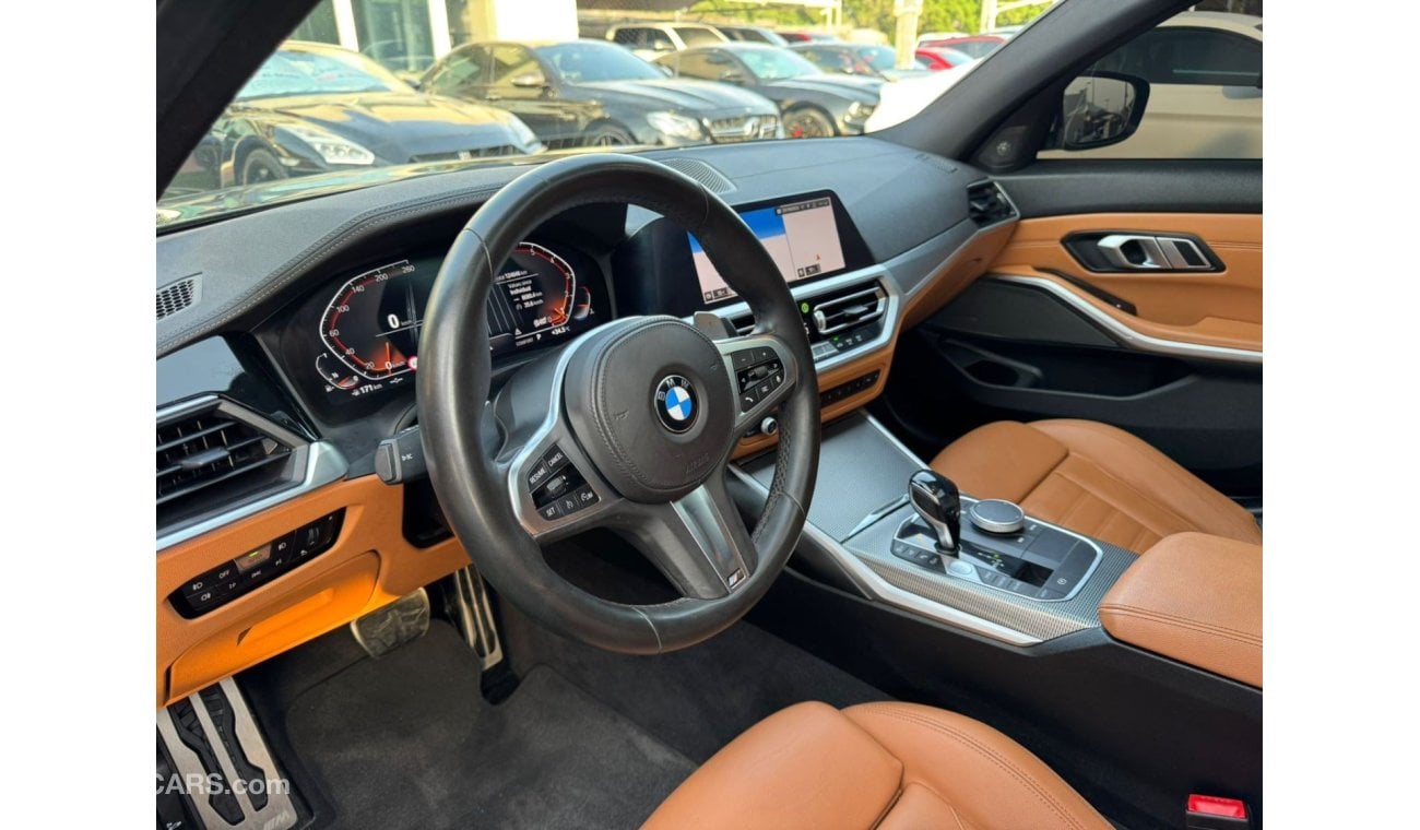 BMW 330i Std BMW 330i GCC 2019 FULL OPTION PERFECT CONDITION