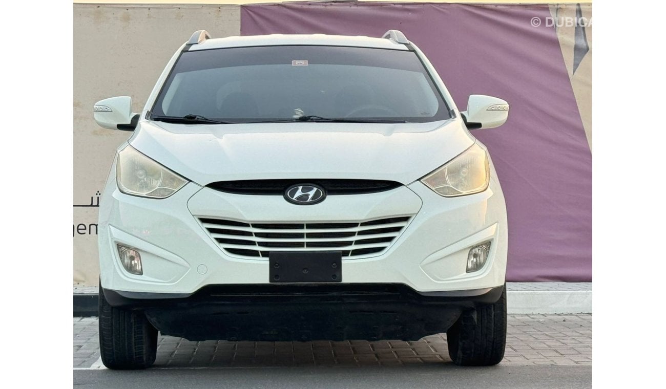 Hyundai Tucson GLS 2.0L In excellent condition and requires no expenses