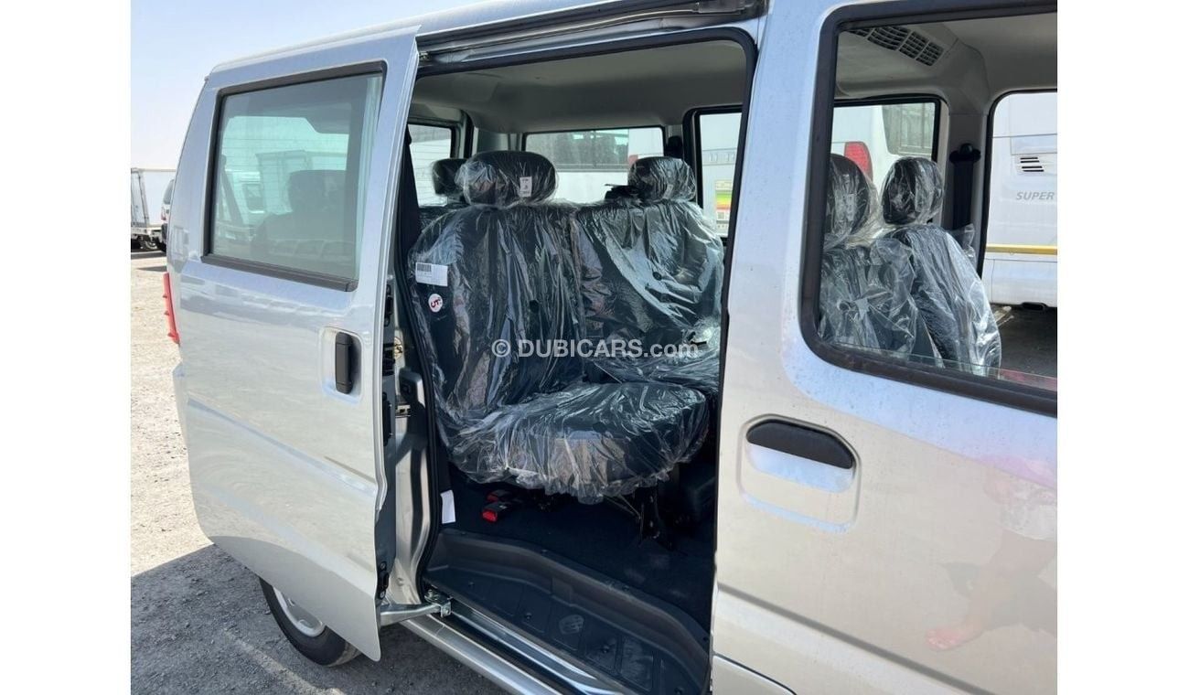 CMC Veryca Veryca Window Van 1.5L / 2WD / 5MT / 8 seater