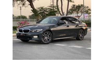 BMW 330i Exclusive GCC SPECS - TURBO CHARGE FULL SERVICE HISTORY - WELL MAINTAINED CAR