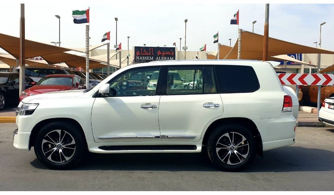 Used TOYOTA LAND CRUISER 2008 VX.R V8 2008 for sale in Sharjah - 401618