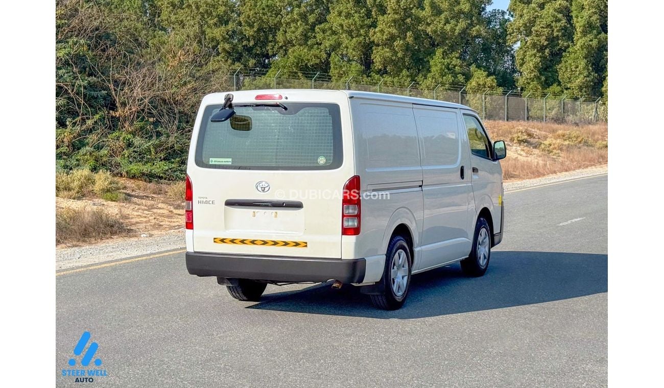 Toyota Hiace GL 2.7L RWD Dry Delivery Van / Petrol MT / Good Condition / GCC Specs / Book Now!