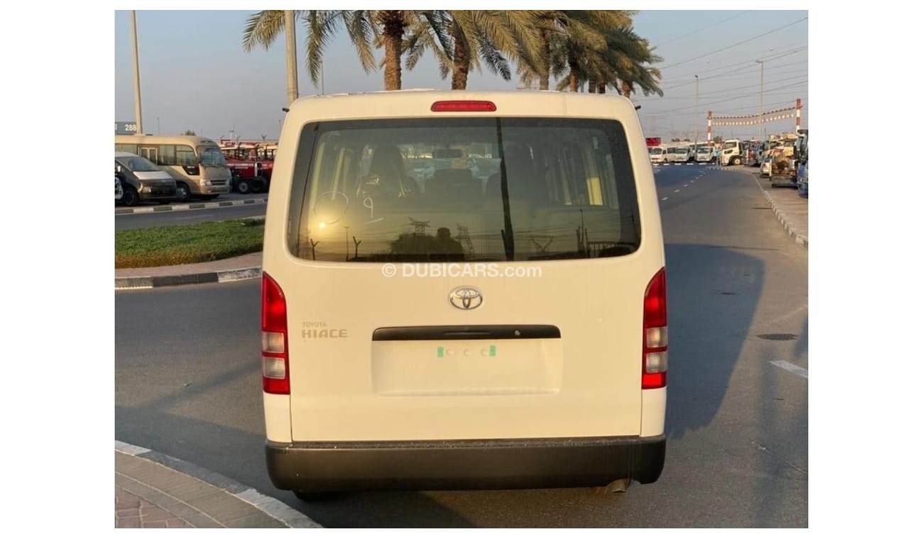 تويوتا هاياس Standard Roof 15 Seater 2.5L Diesel RWD Model 2024