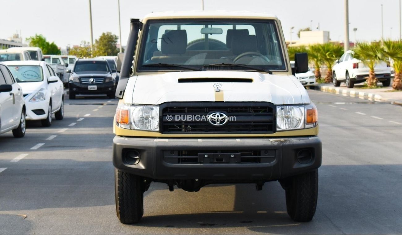 تويوتا لاند كروزر بيك آب 4.5L Diesel V8 Double Cabin