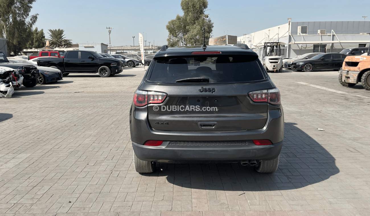 Jeep Compass Longitude 2.4L (182 HP)